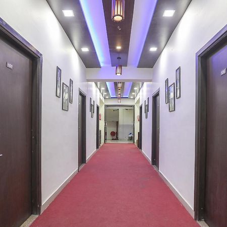 Collection O Shyam Vatika Banquet And Rooms Surat Exterior photo