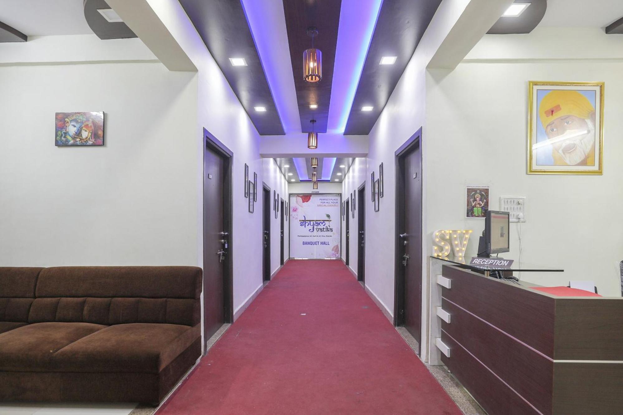 Collection O Shyam Vatika Banquet And Rooms Surat Exterior photo